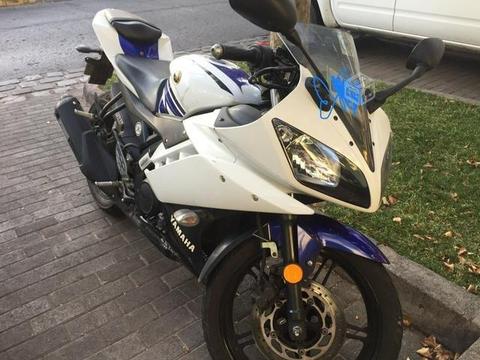 Yamaha r15