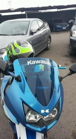 moto kawasaki 250