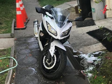 Kawasaki ninja 300, en perfecto estado