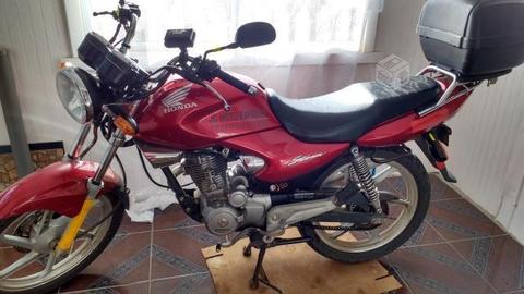 Moto honda de 125 STORM