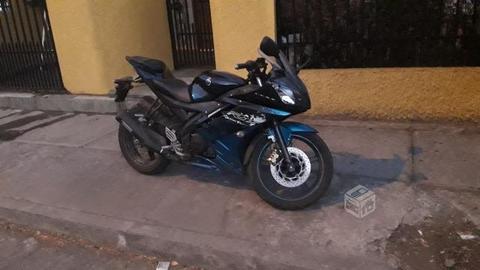 Yamaha R15