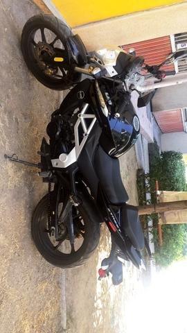 Um xtreet 200cc