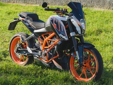 KTM Duke 390 año 2015