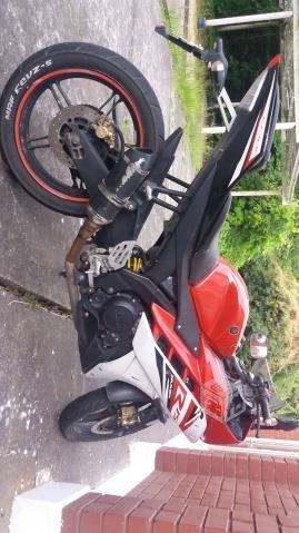 Yamaha r15 2016