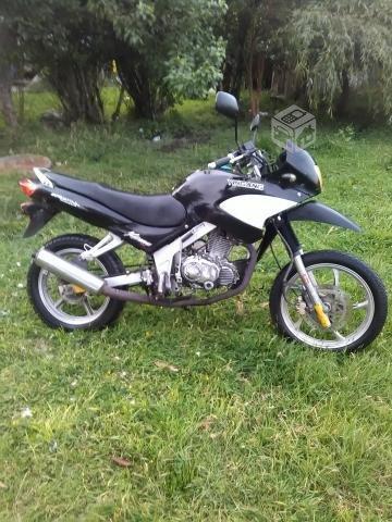 Moto 200 cc