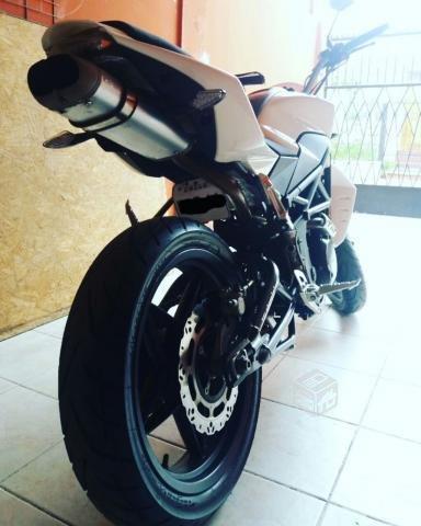 Moto deportiva 250cc