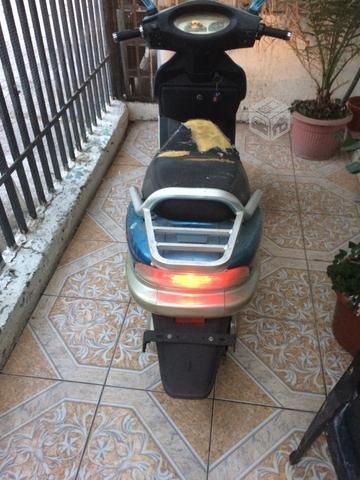 Moto scuter electrica