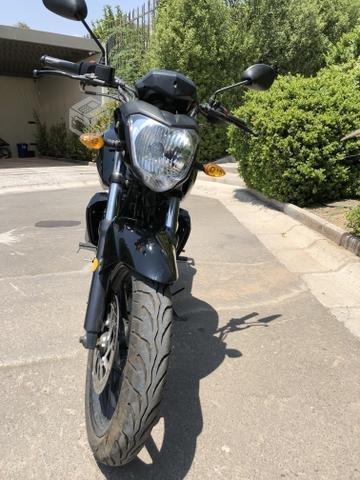 Yamaha FZ16 moto casi nueva 1500 kms
