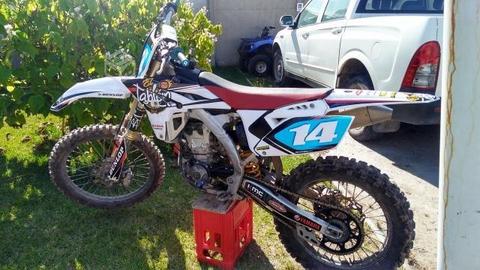 Yamaha yzf250