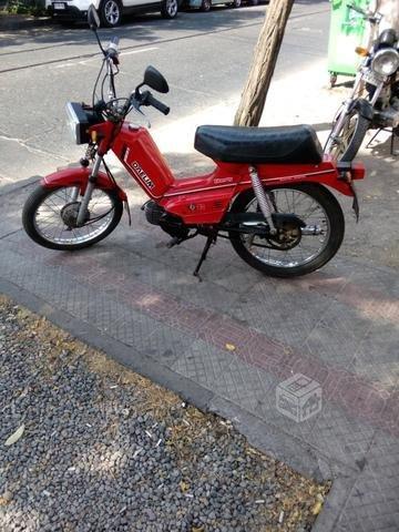 Moto Daelim 50 cc partida eléctrica y de patada