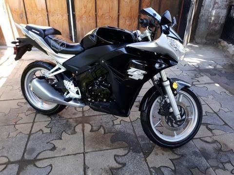 motorrad racer 250cc pista