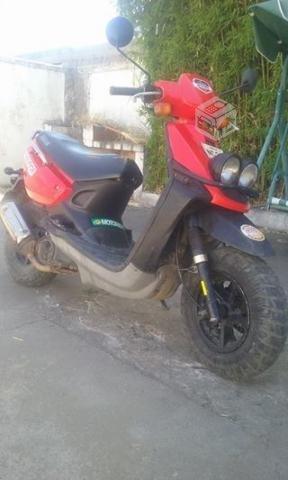 Moto Yamaha scooter