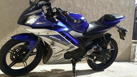 Yamaha r15 edicion especial