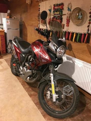 Moto Honda Transalp XL700