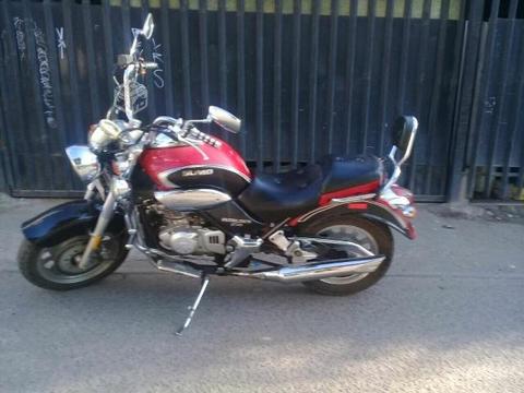 Moto marca zumo 250