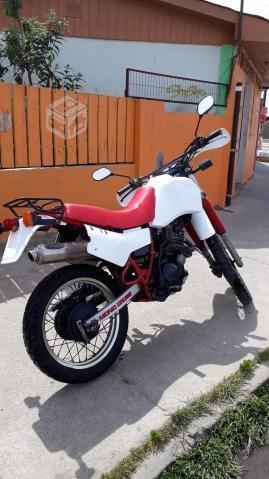 Yamaha xt600