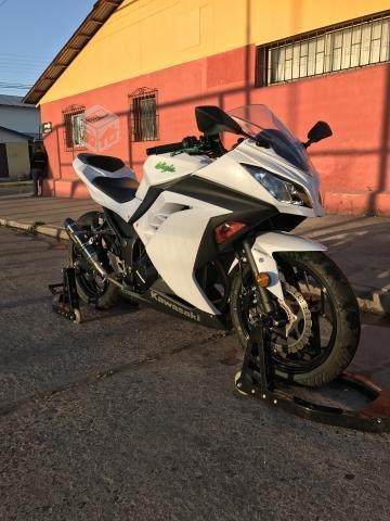 Kawasaki ninja 300 abs 2016