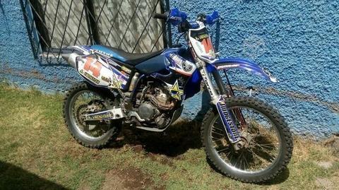 Yamaha yzf 250 a toda prueba