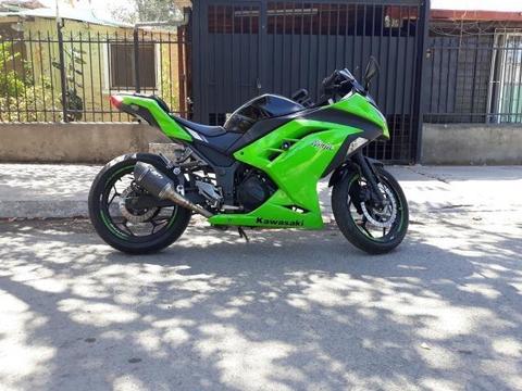 Kawasaki ninja 300 abs especial edition