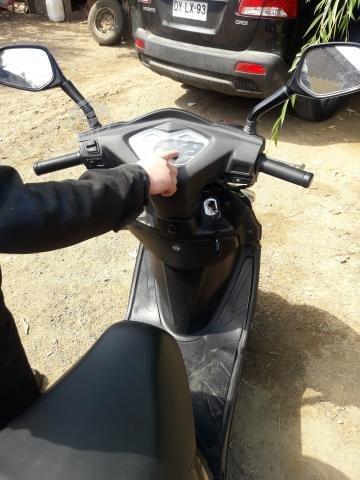 Moto Honda Negra