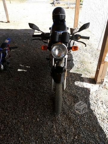 Moto Suzuki comversable