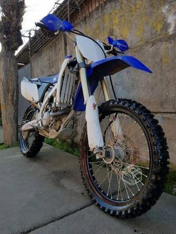 Yamaha yzf250