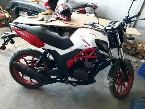 Moto um xtreem 150cc