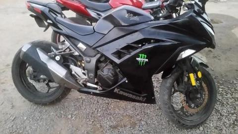 Kawasaki ninja 300