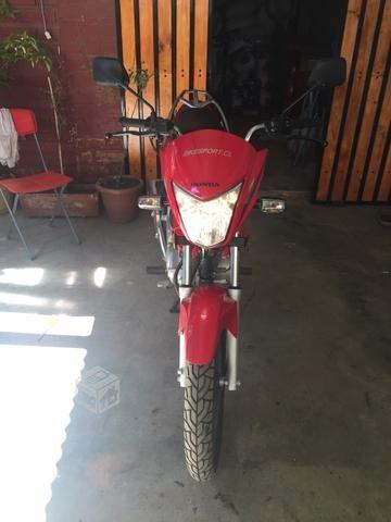 Moto honda new storm