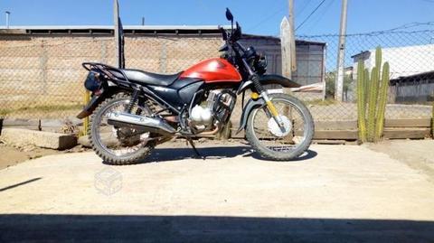 Moto honda modelo cb1tuf de 125cc