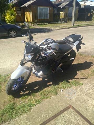 moto yamaha mt-03