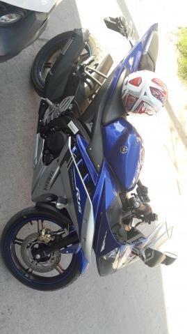 Yamaha r15 2016 como nueva 2000km