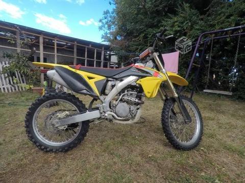 Suzuki RMZ 250