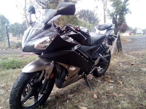 Yamaha R15