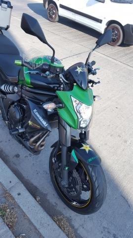 Kawasaki Er6n, año 2015, 30 mil km