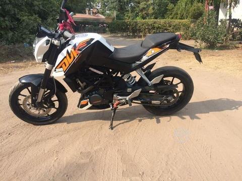 KTM duke 200