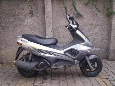 Moto scooter Gilera