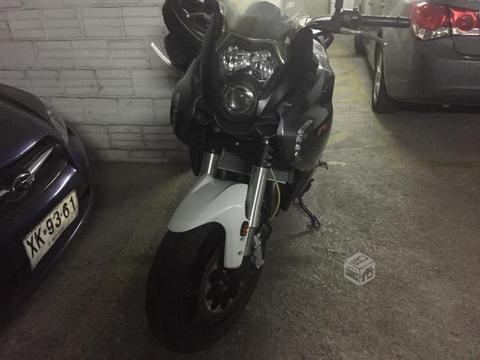 Moto Benelli TNT 600 GT 2016