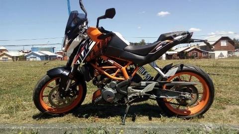 KTM Duke 390. Año 2015