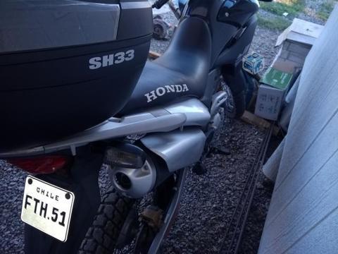 Moto honda 300 año 2011