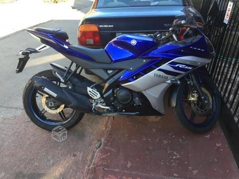 Yamaha r15