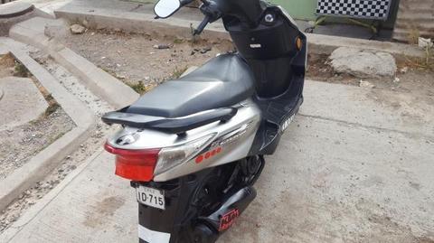 Moto scooter yamaha cignuz