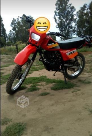 Moto en duro