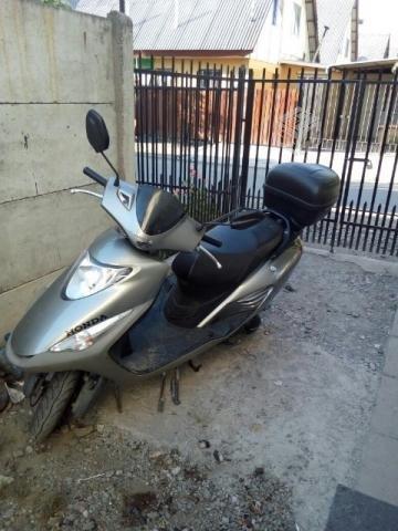 Moto scooter Honda elite