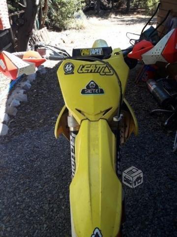 suzuki RMZ 250