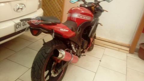 Moto modelo TK250