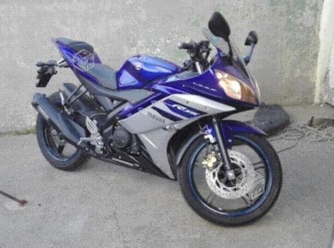 moto yamaha R15 año 2018 150 cc