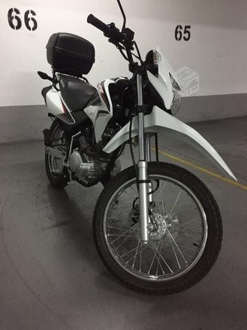 Honda XR150L nueva (sólo 400 km)