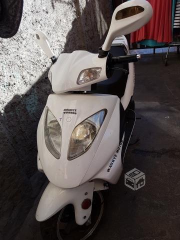 Moto scooter