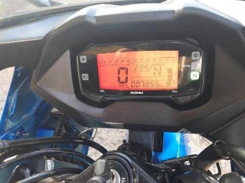 Moto suzuki gixxer sf 150 poco uso